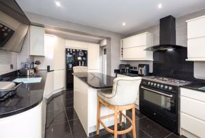 Kitchen- click for photo gallery